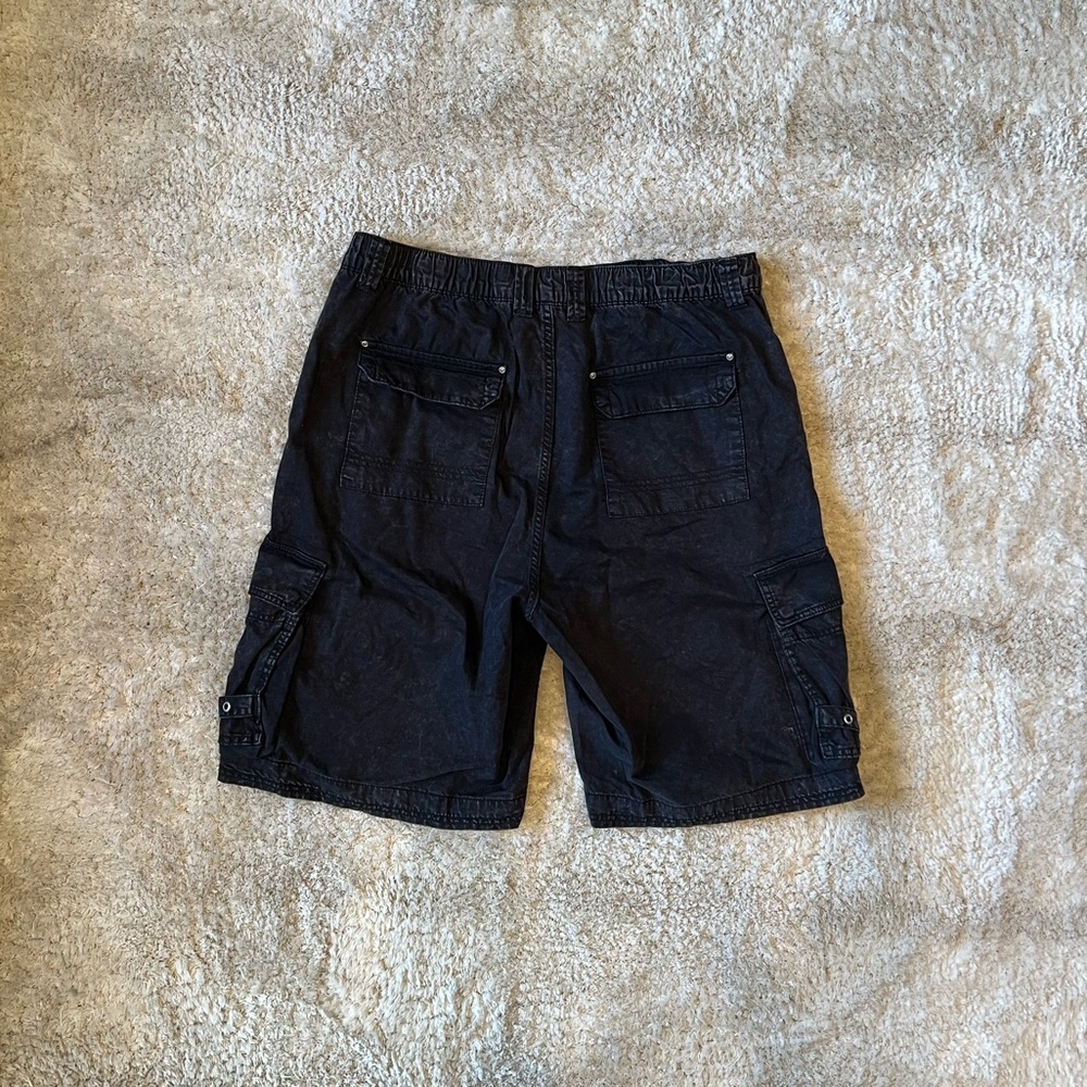Cargo Shorts - Picture 2 of 3